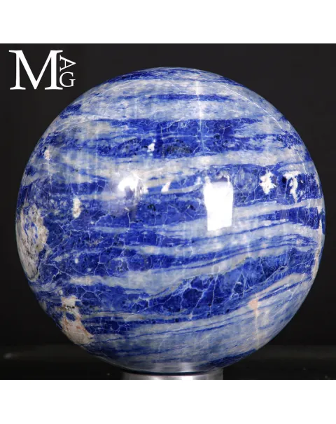 Sfera in Sodalite – Fascino Contemporaneo