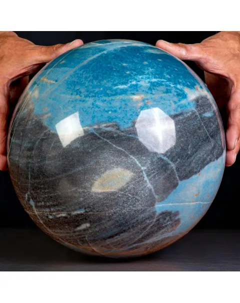 Grande sfera in Trolleite –  Elemento Esclusivo.