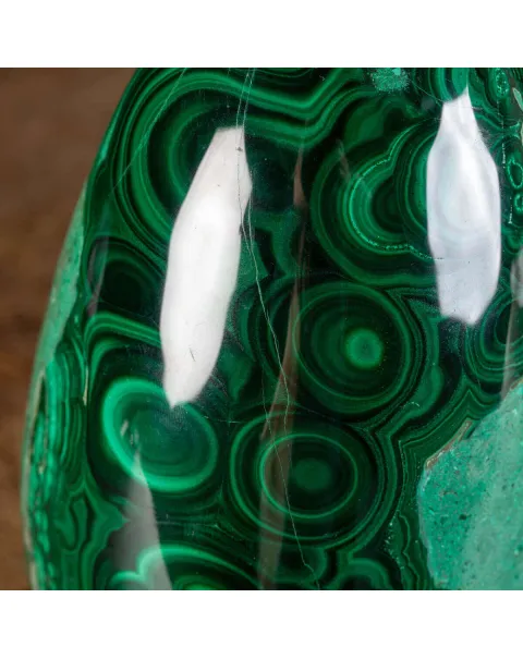 Uovo di malachite levigato