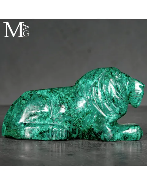 Scultura in Malachite naturale – Leone accovacciato