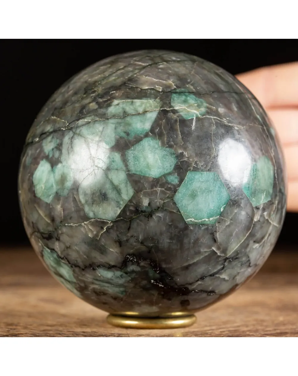 Sfera di Smeraldo Naturale Cristalli Esagonali