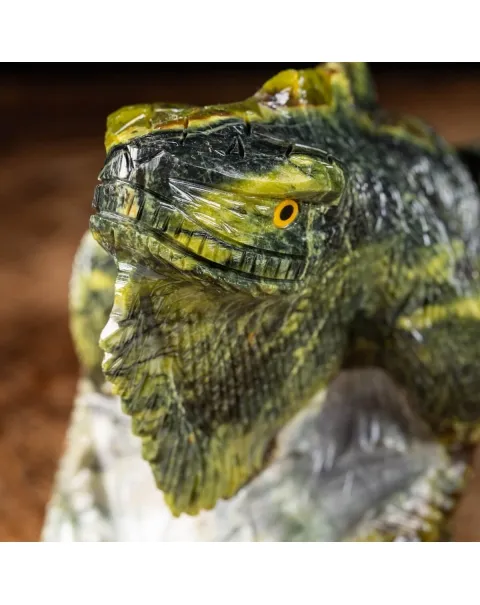 Statua Iguana In Gruppo Serpentino