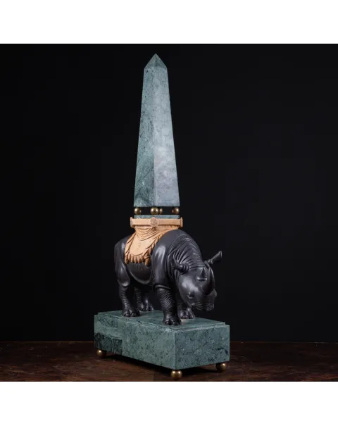 Sculture in pregiato marmo italiano - Rinoceronti con obelischi