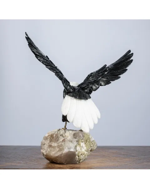Aquila su Quarzo