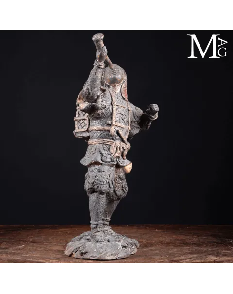 Scultura in Bronzo - Guerriero Cerimoniale Orientale.
