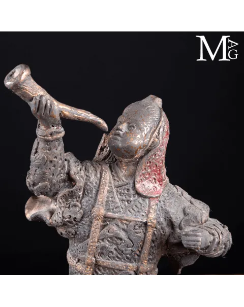 Scultura in Bronzo - Guerriero Cerimoniale Orientale.
