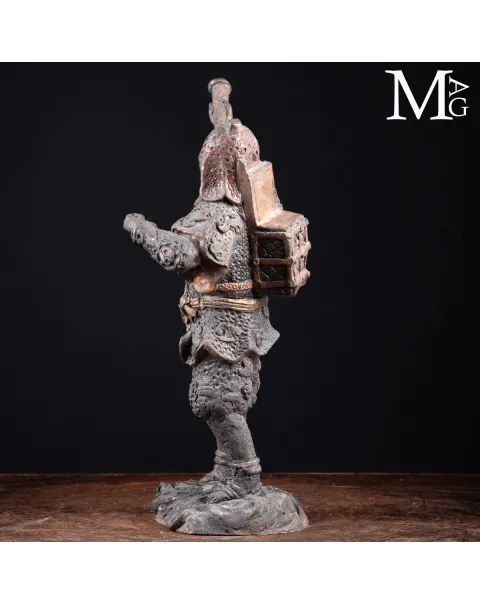Scultura in Bronzo - Guerriero Cerimoniale Orientale.
