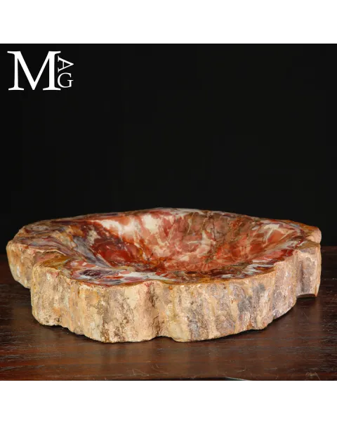 Svuotatasche in legno fossile agatizzato – Madagascar
