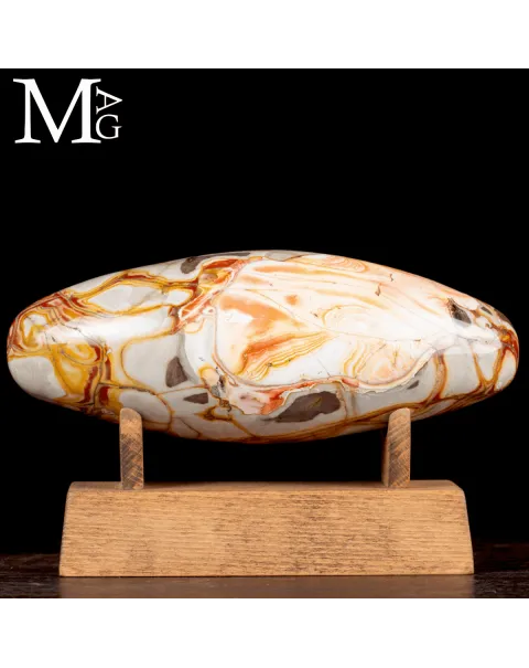 Shiva Lingam in Diaspro Agatizzato.
