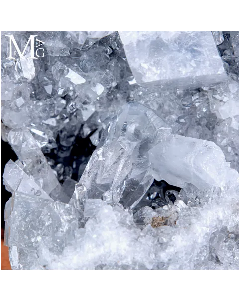 Geode di Celestina (Celestite) – Madagascar