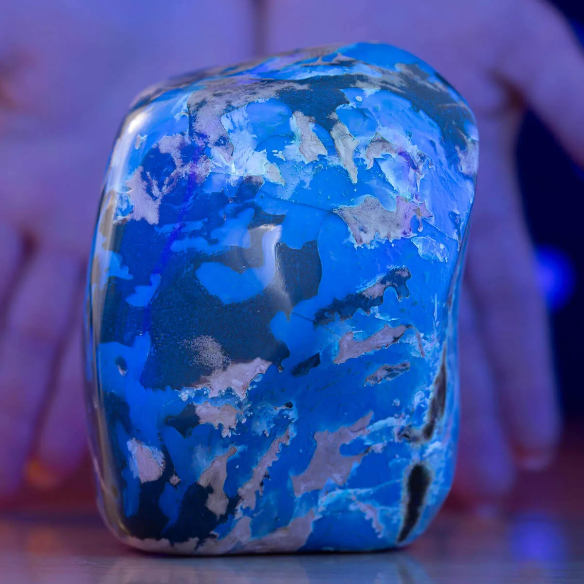 Campione di Ambra Blu di Sumatra - Luce e Chimica