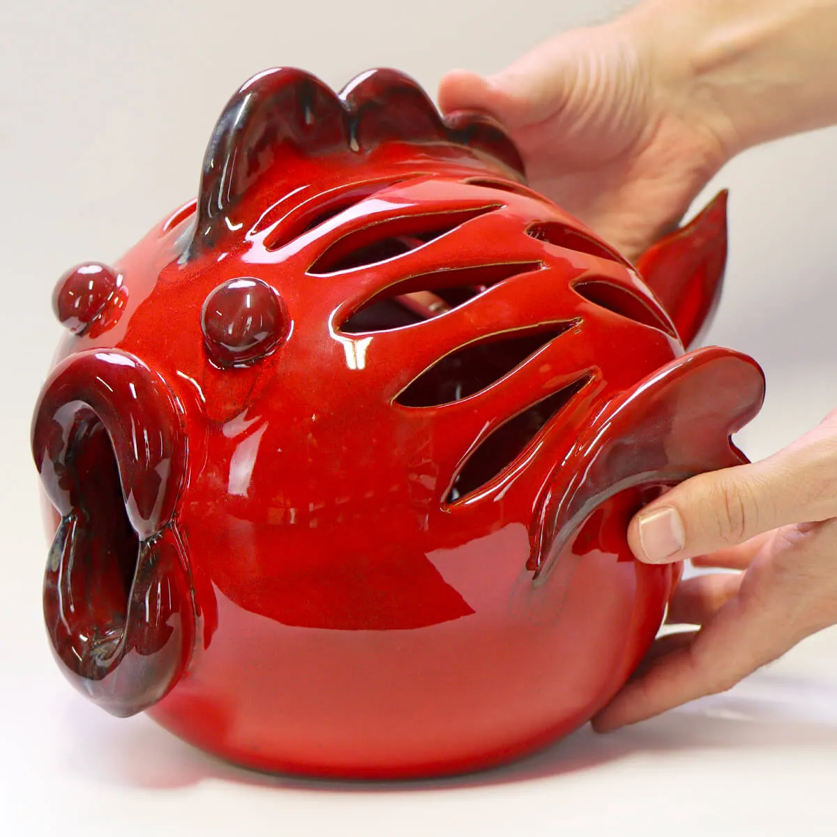 Scultura Pesce in Ceramica