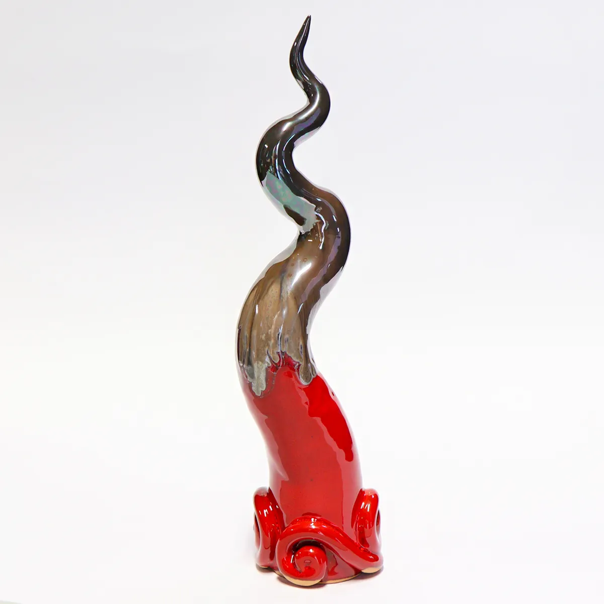 Scultura Corno in Ceramica
