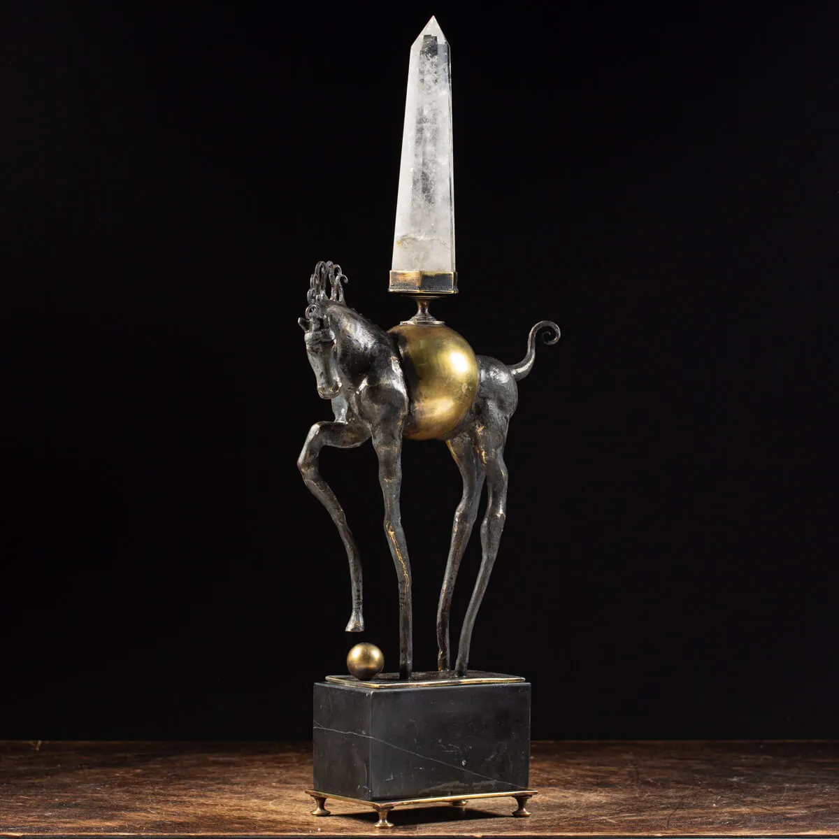 Scultura Cavallo con Quarzo