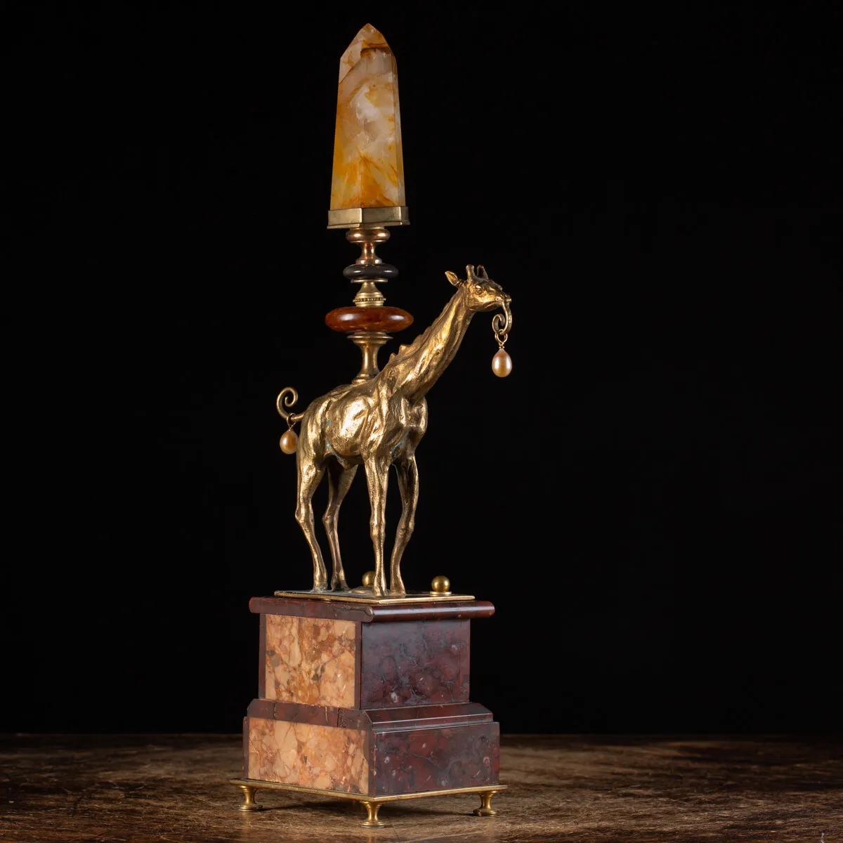 Scultura Giraffa con Quarzo