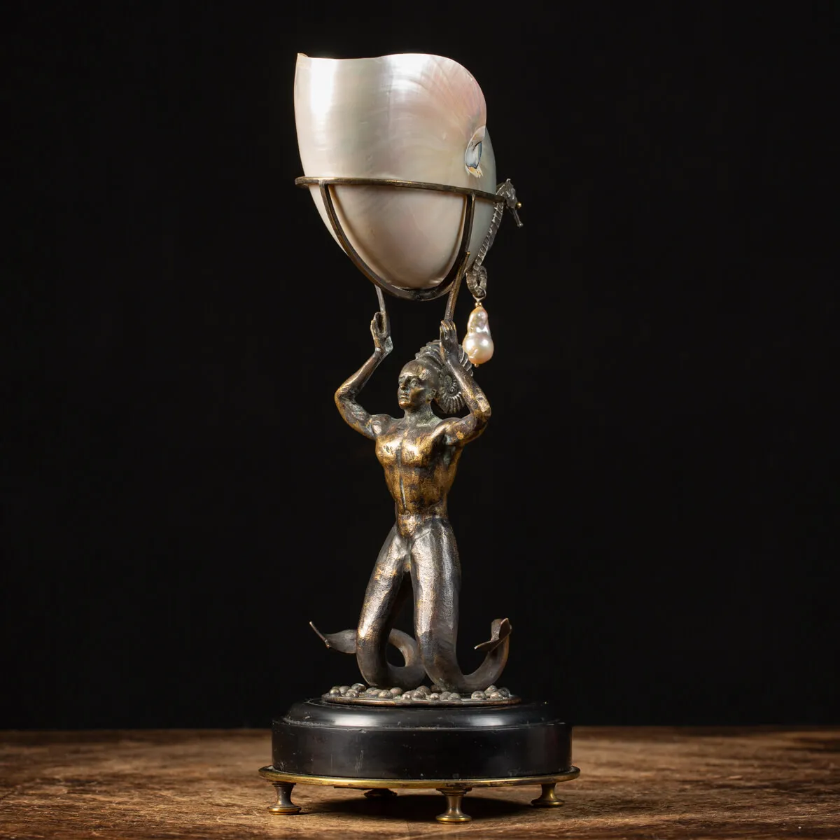 Scultura Bronzo Tritone con Nautilus
