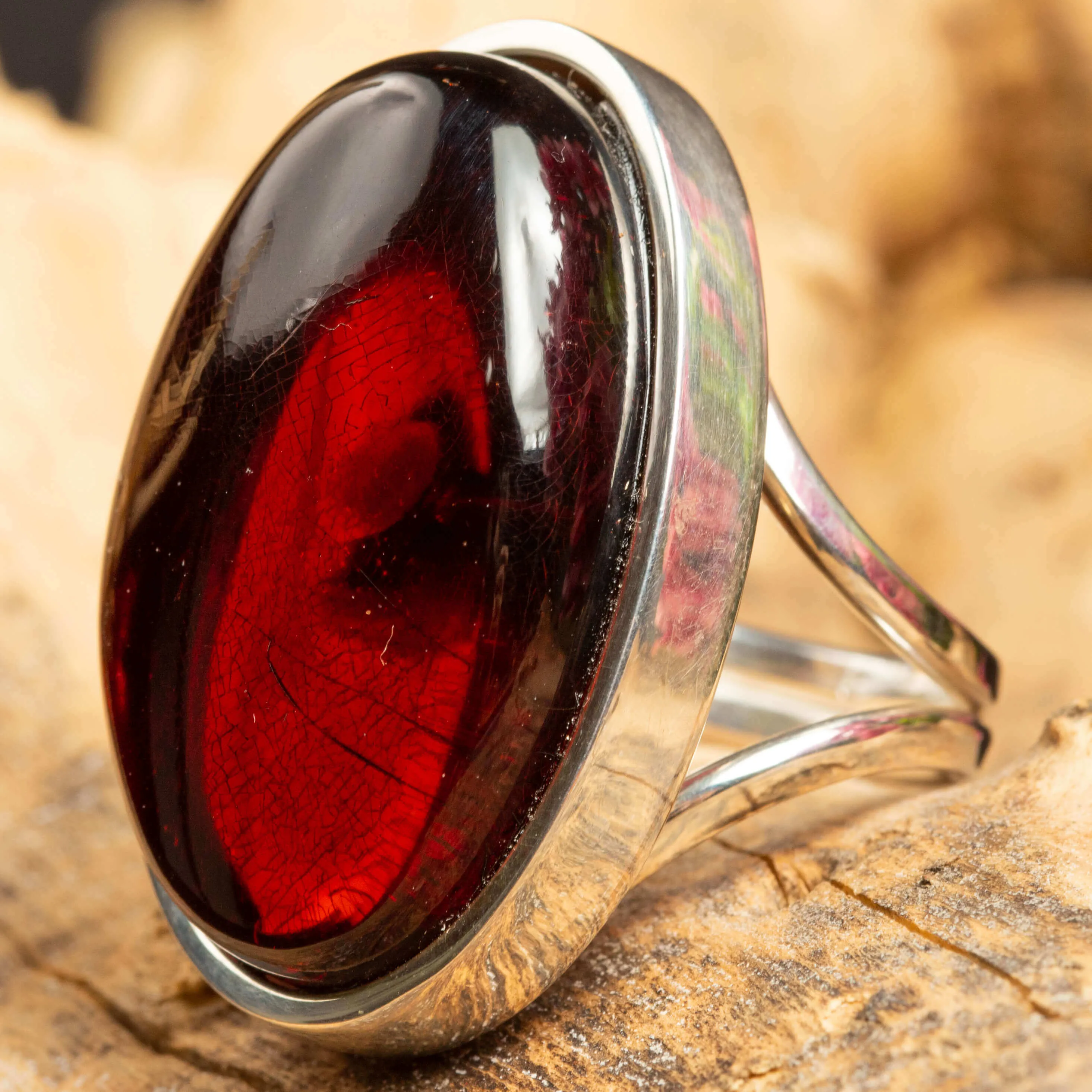 Anello in Argento con Gemma d'Ambra Baltica Verde.