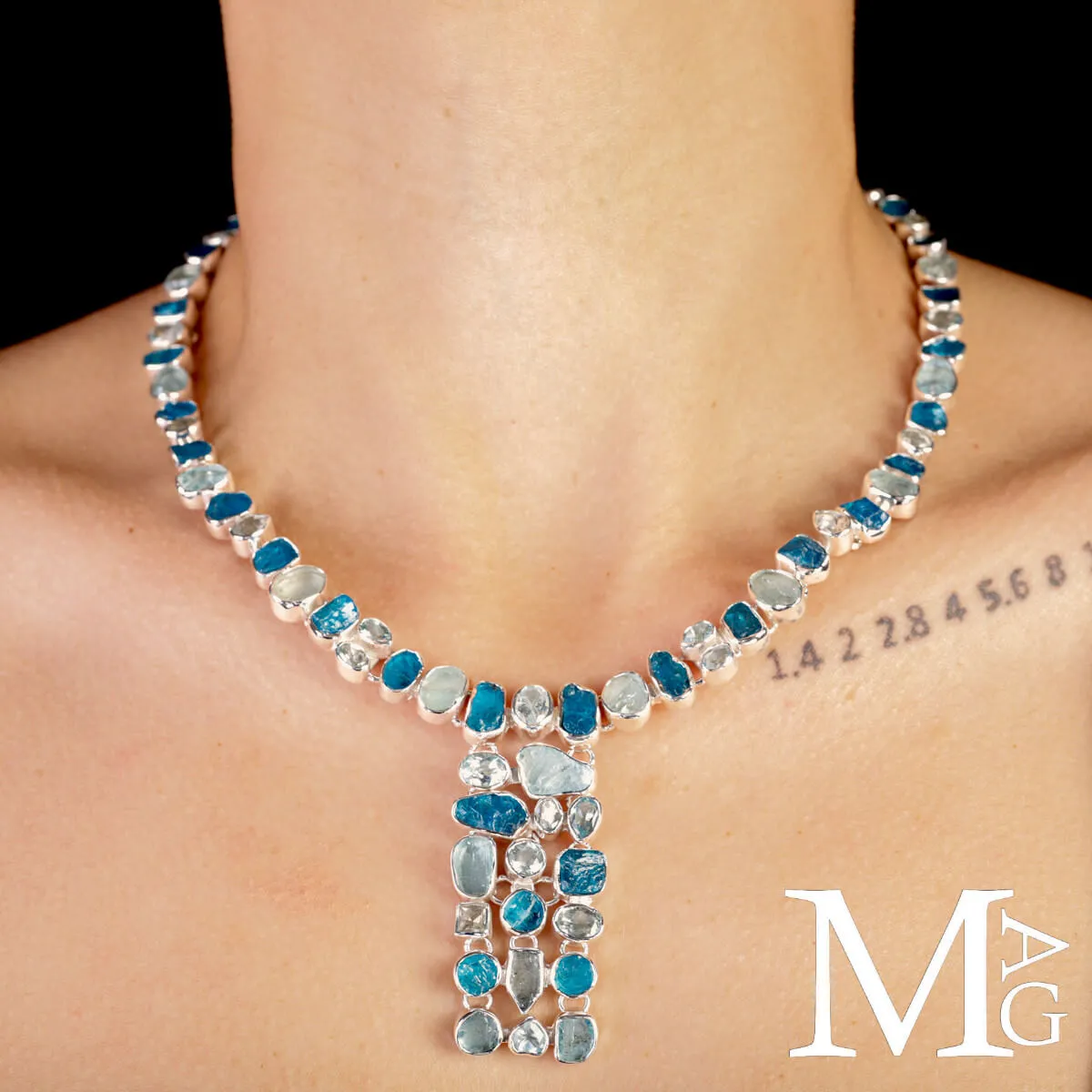 Collier in Argento con Acquamarina e Apatite Naturali.