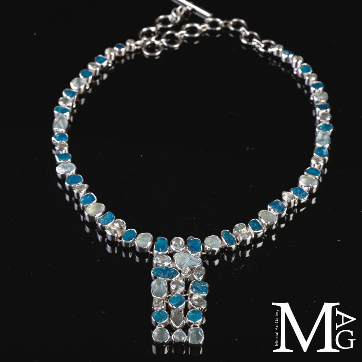 Collier in Argento con Acquamarina e Apatite Naturali.