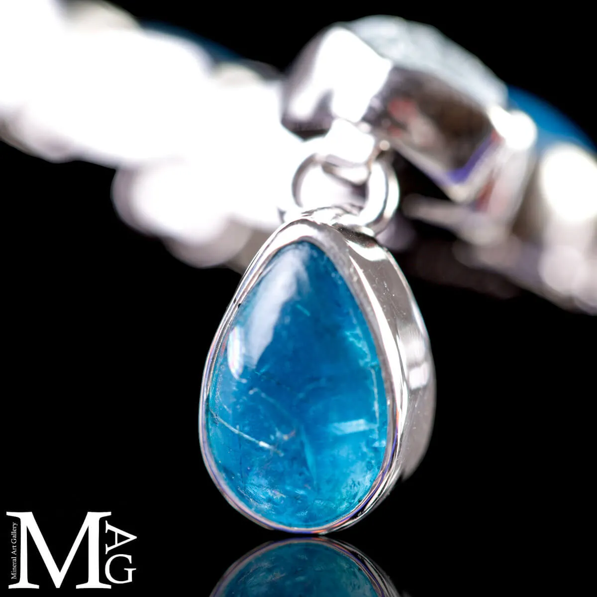 Collier in Argento con Acquamarina e Apatite Naturali.