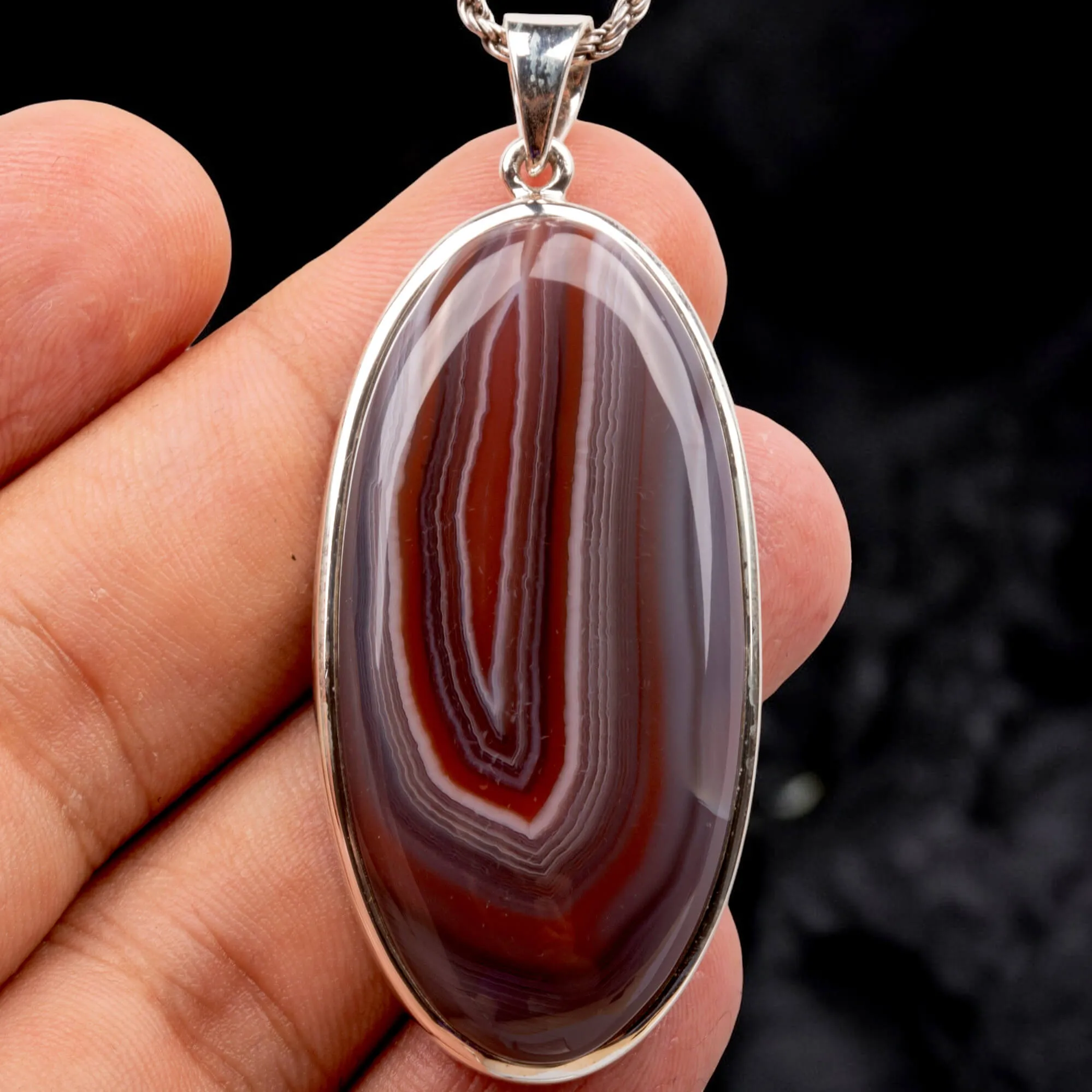 Ciondolo in Argento con Cabochon di Agata Rossa.