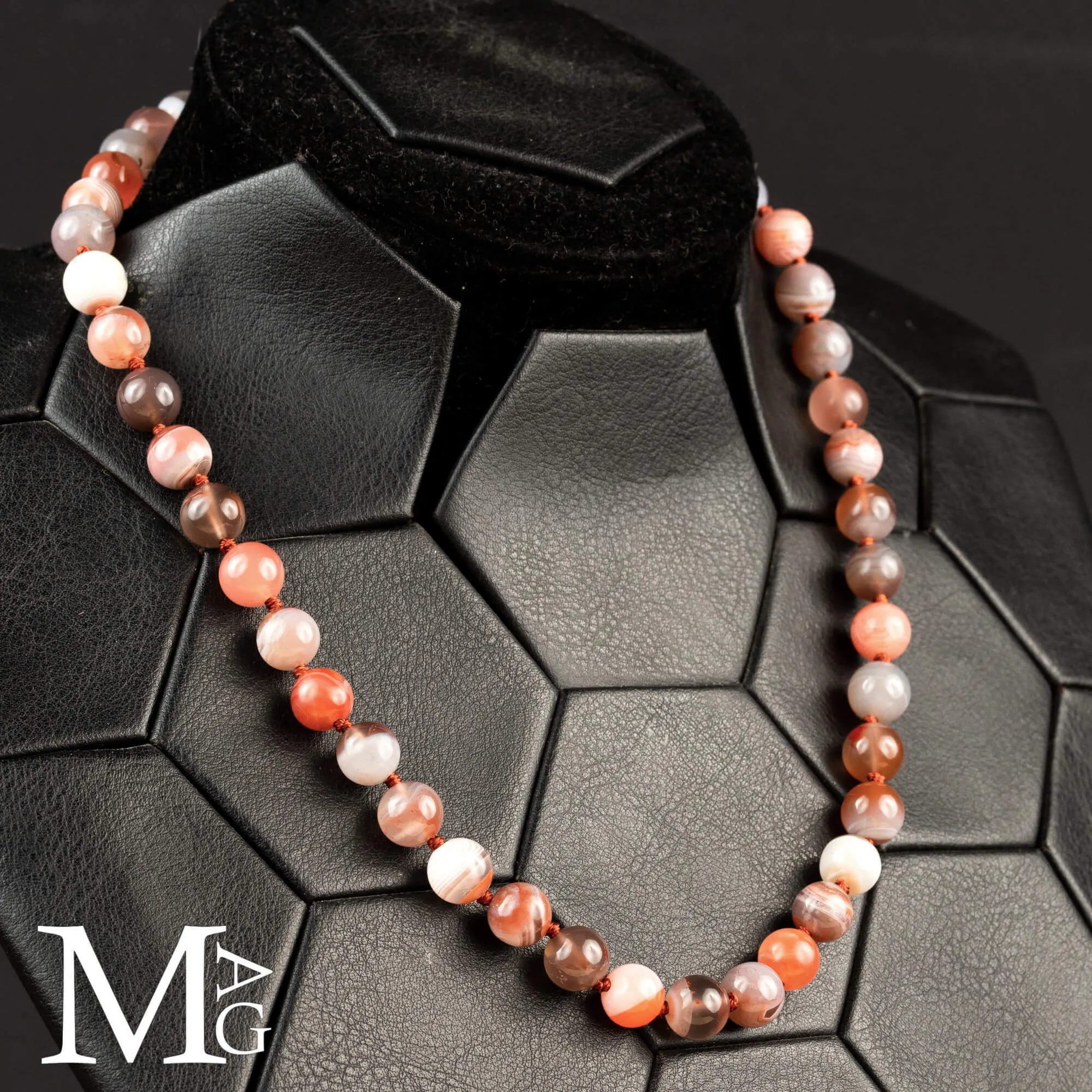 Collana in Agata del Botswana –  Antiche Vibrazioni.