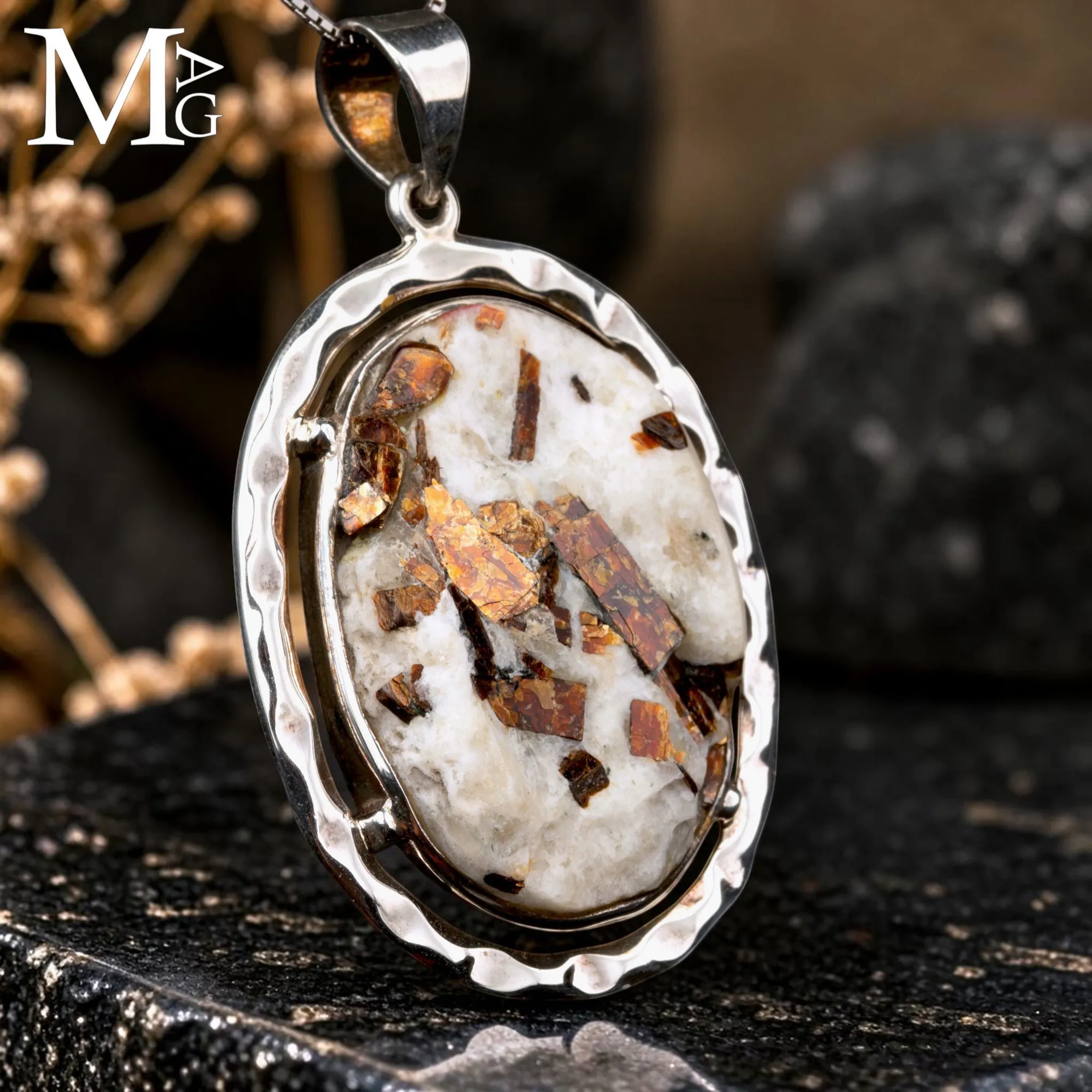 Ciondolo in Argento con Astrophyllite Naturale.