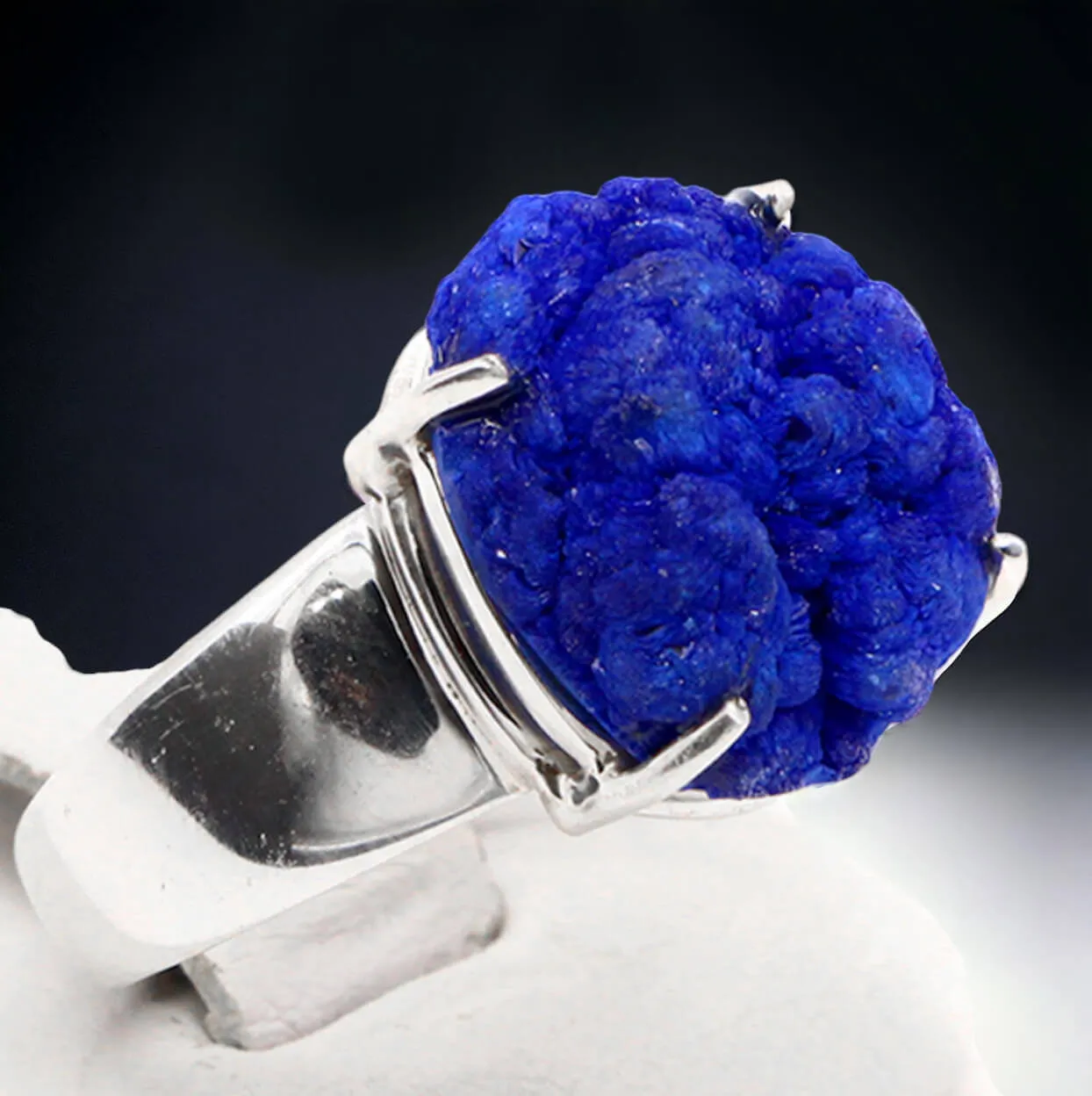 Anello in Argento : Azzurrite l'Intensità del Blu.