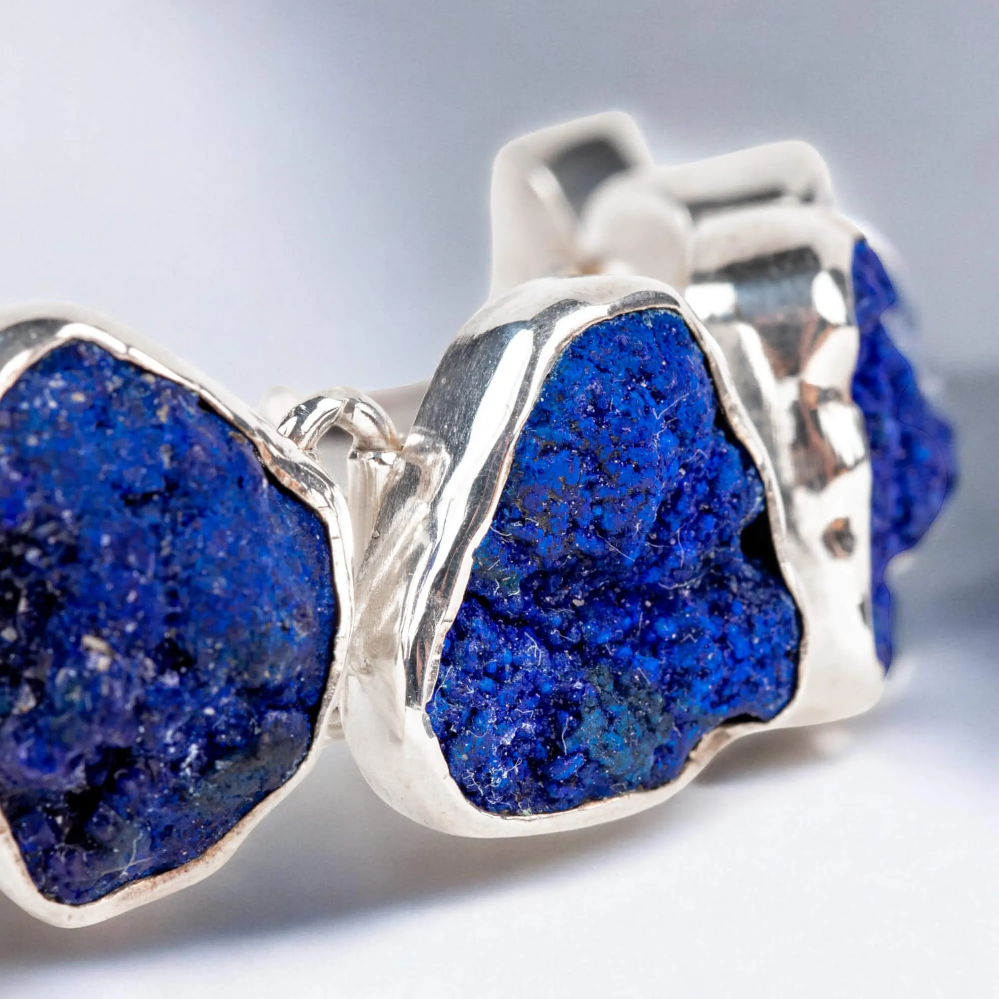 Esclusivo bracciale in Argento con Rara Azzurrite in Formazione Geode.