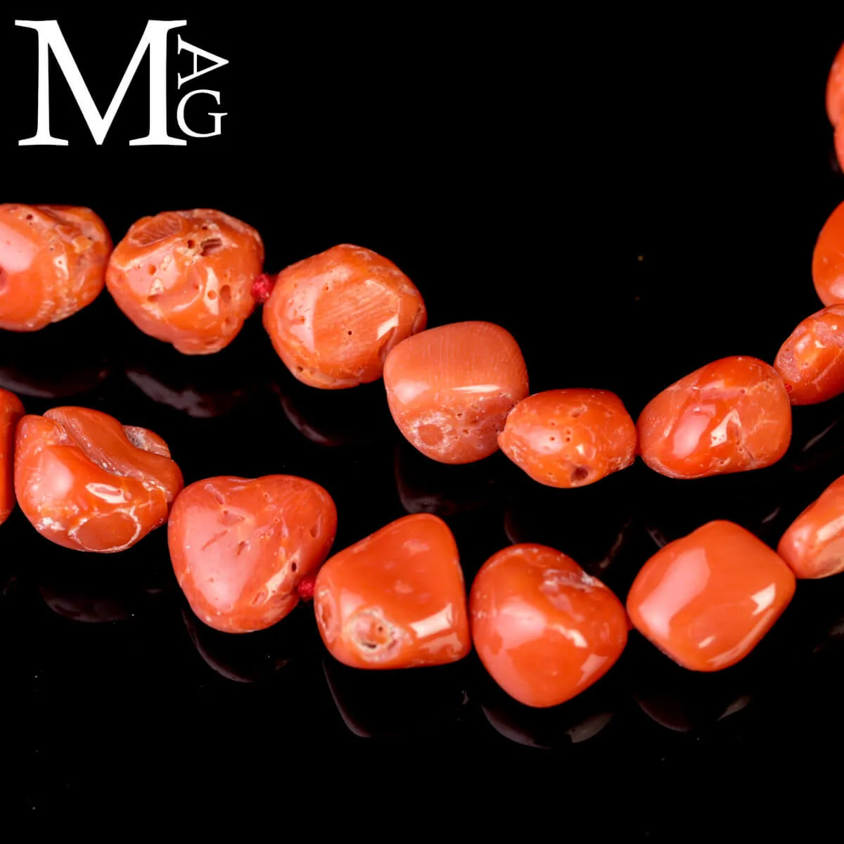 Corallo Rosso di Alghero: Una Collana dalla Bellezza Sarda