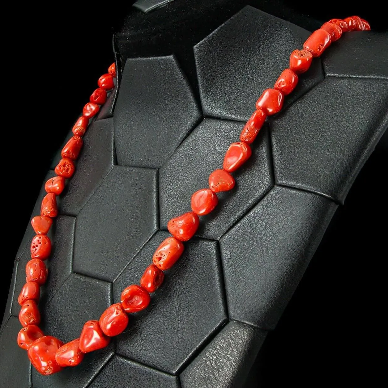 Collana in Corallo Rosso del Mediterraneo.