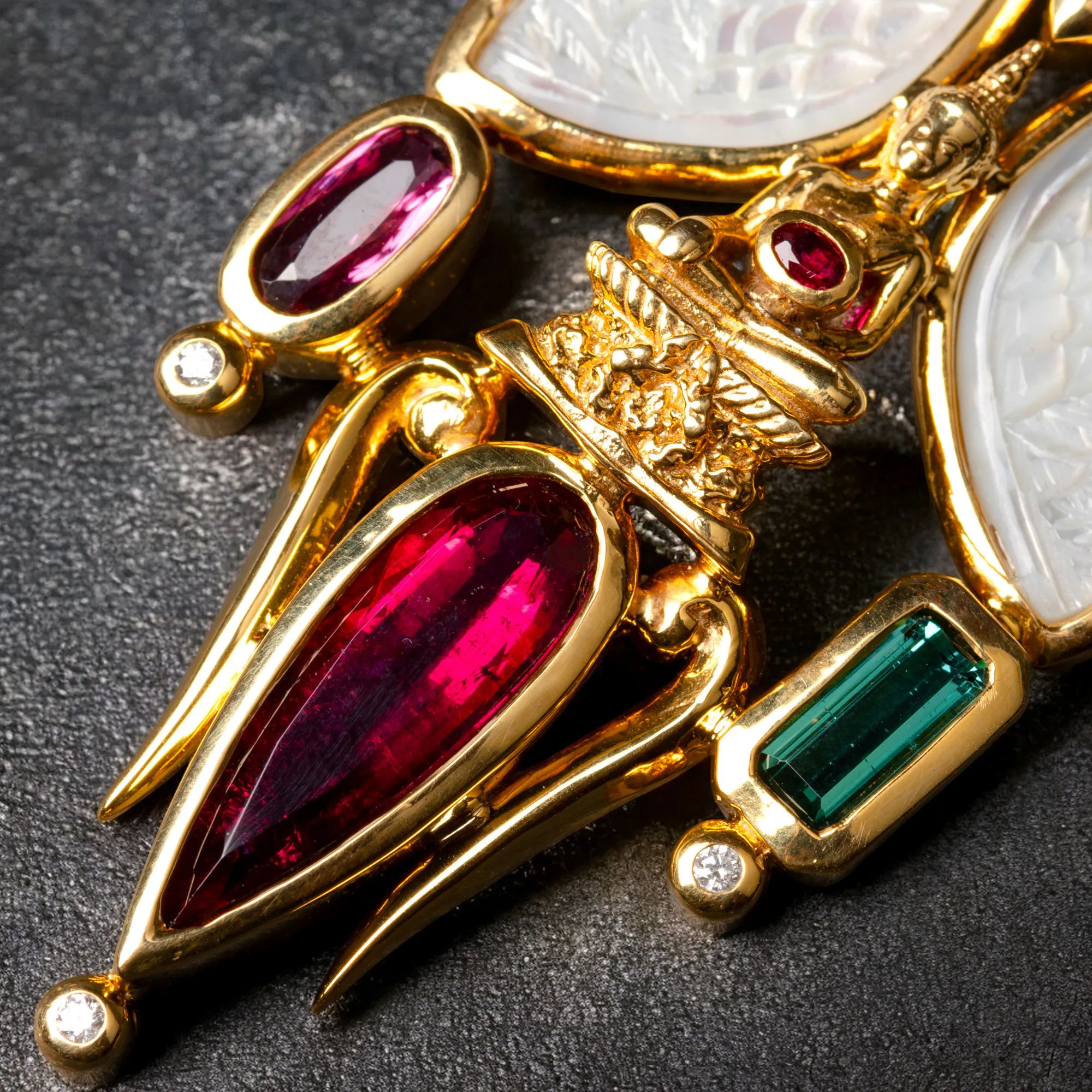 Capolavoro di Gioielleria: Argento Placcato oro 18K con Tormaline e Diamanti.