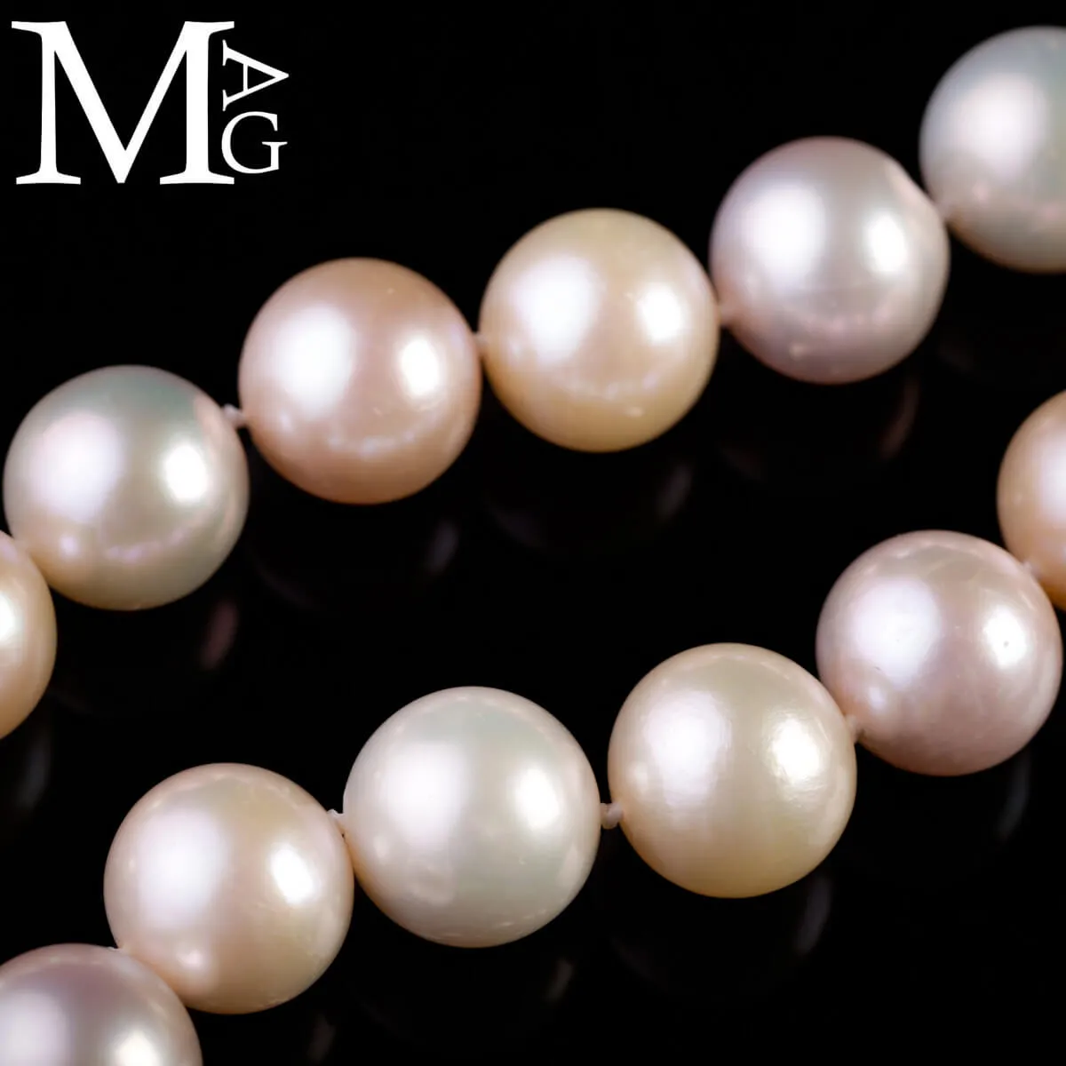 Collana con Perle d’Acqua Dolce – Eleganza Classica in Bianco Rosato