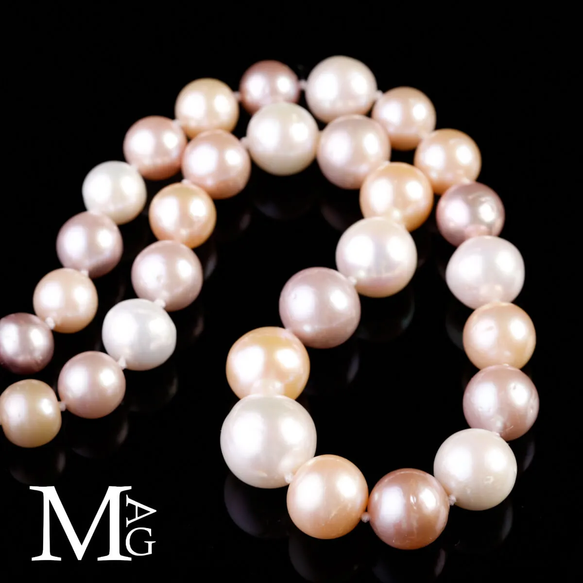 Collana Multicolore di Perle di Acqua Dolce.