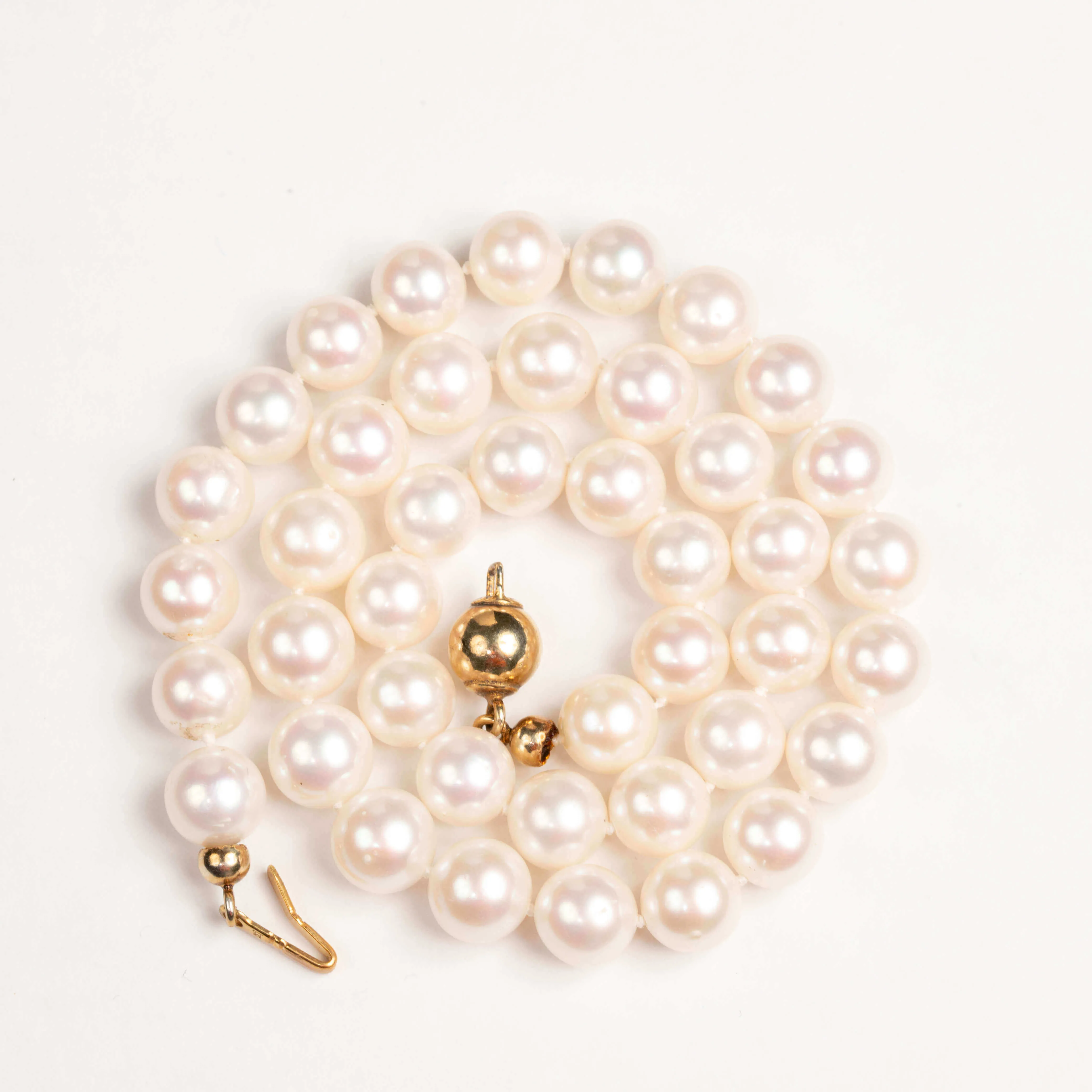 Collana di Perle d'Acqua Dolce: L'Incanto dell'Eleganza.