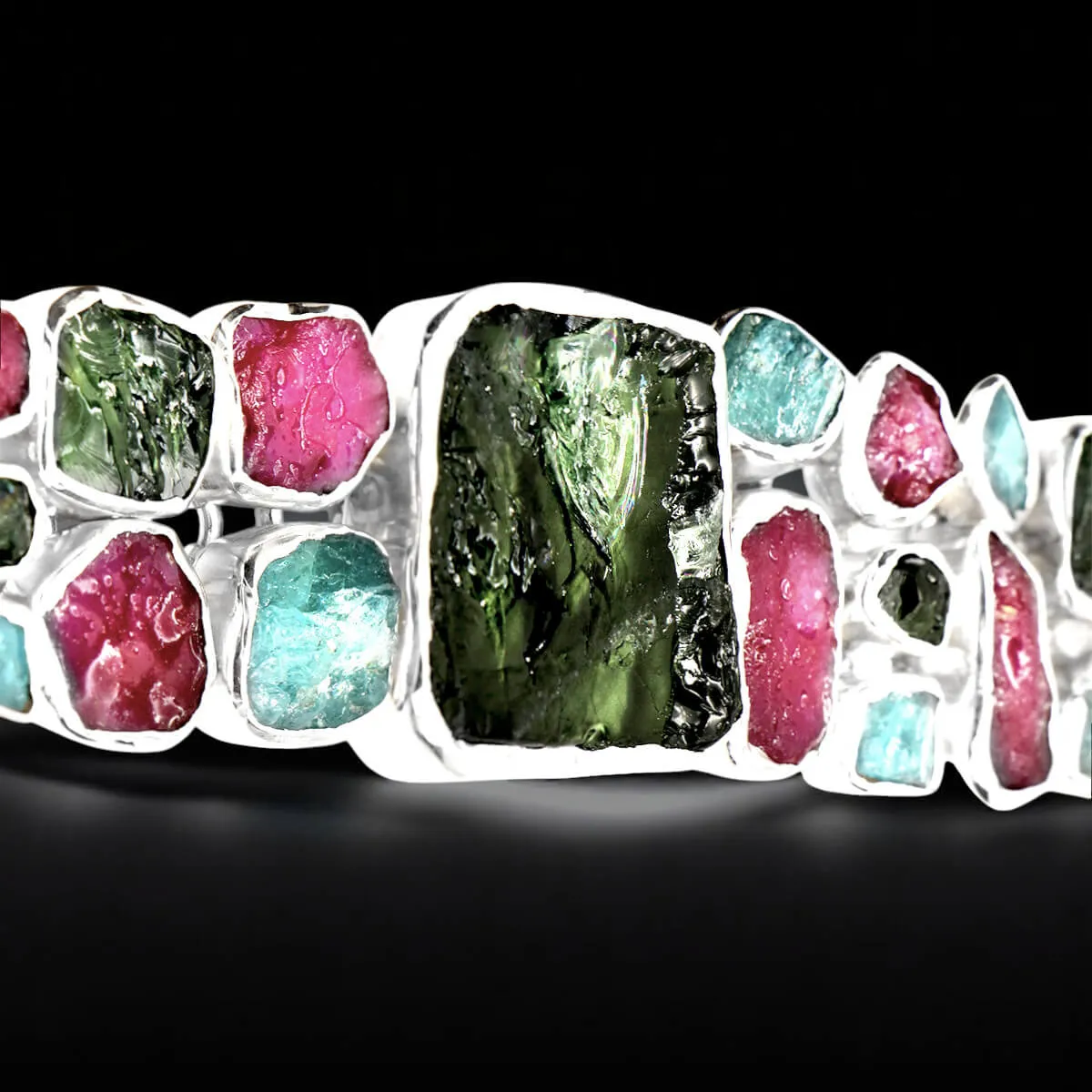 Bracciale in Argento con Quarzo Verde, Apatite Blu e Rubino.