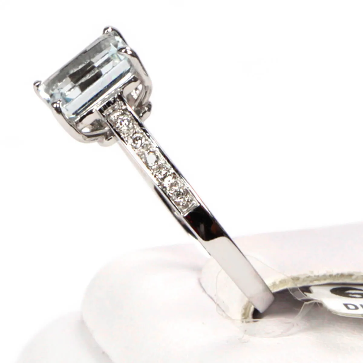 Anello Oro Bianco Acquamarina e Diamanti