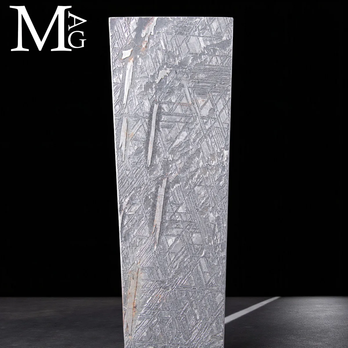 Lastra di meteorite Aletai – Geometria cosmica impressa nel ferro