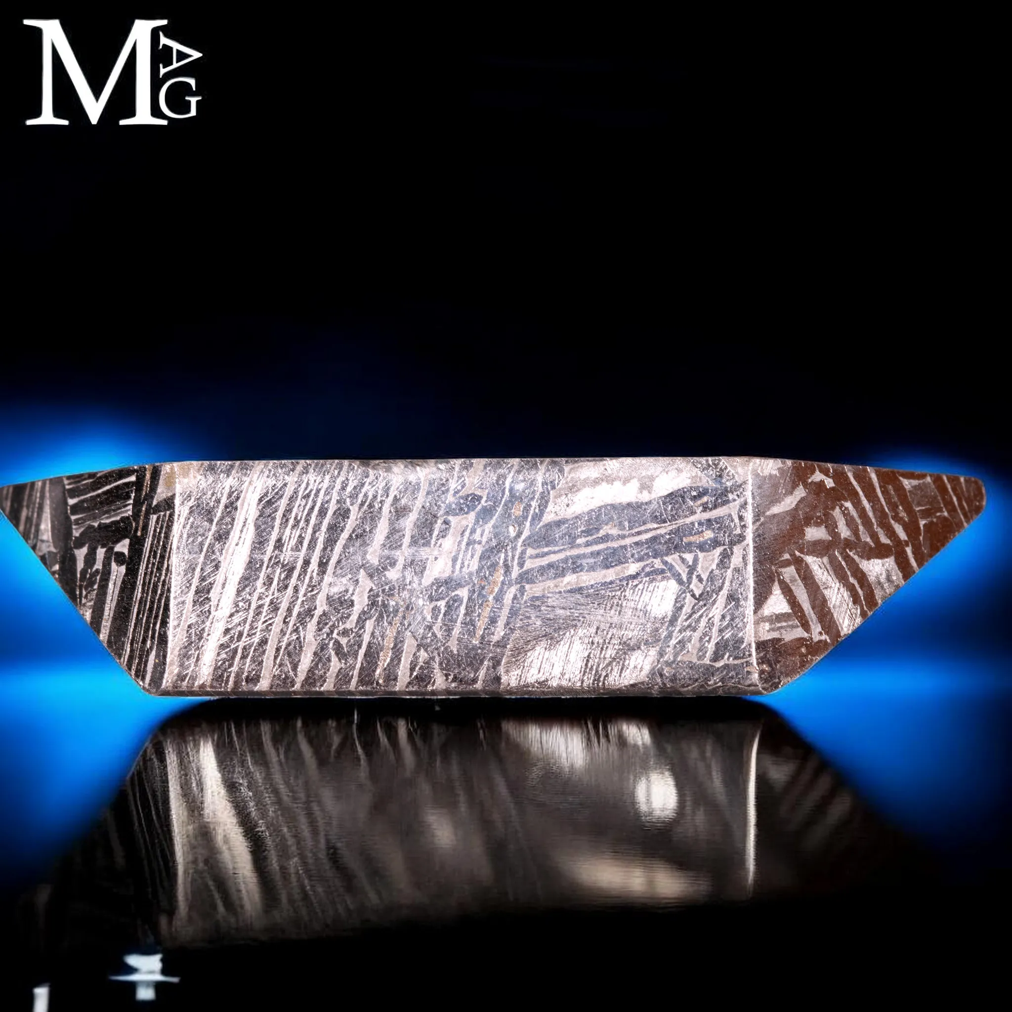 Meteorite Aletai – Frammento con figure di Widmanstätten.