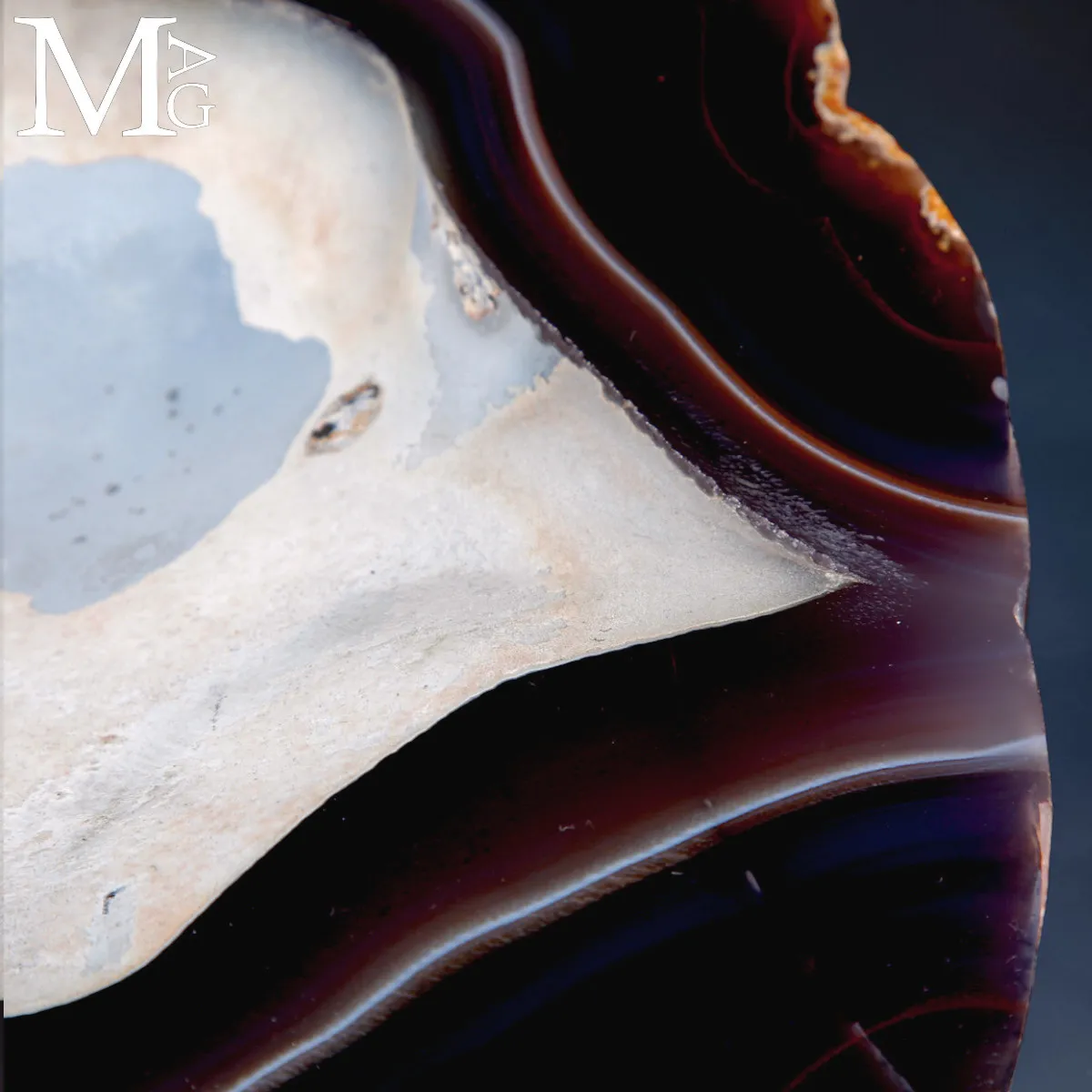 Ciotola Scultorea in Agata Naturale – Geode Brasiliano
