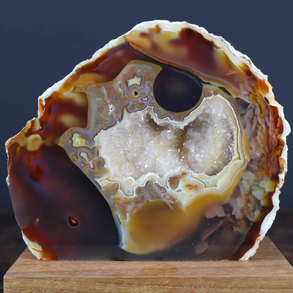Geode Agata