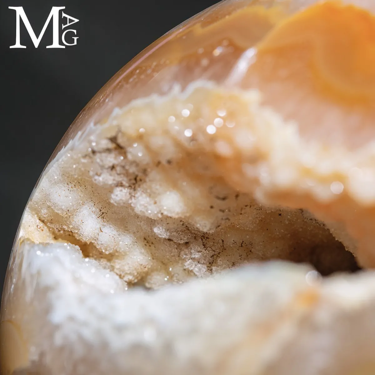 Sfera in Agata e Quarzo Ferruginoso – Geode Naturale.
