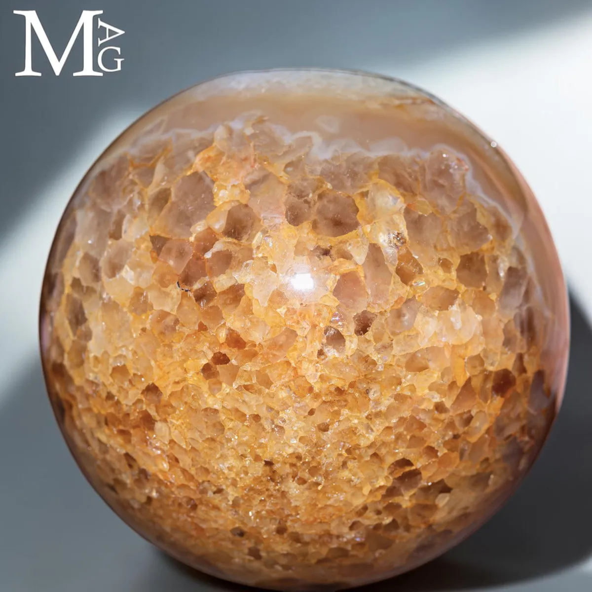 Sfera in Agata e Quarzo Ferruginoso – Geode Naturale.