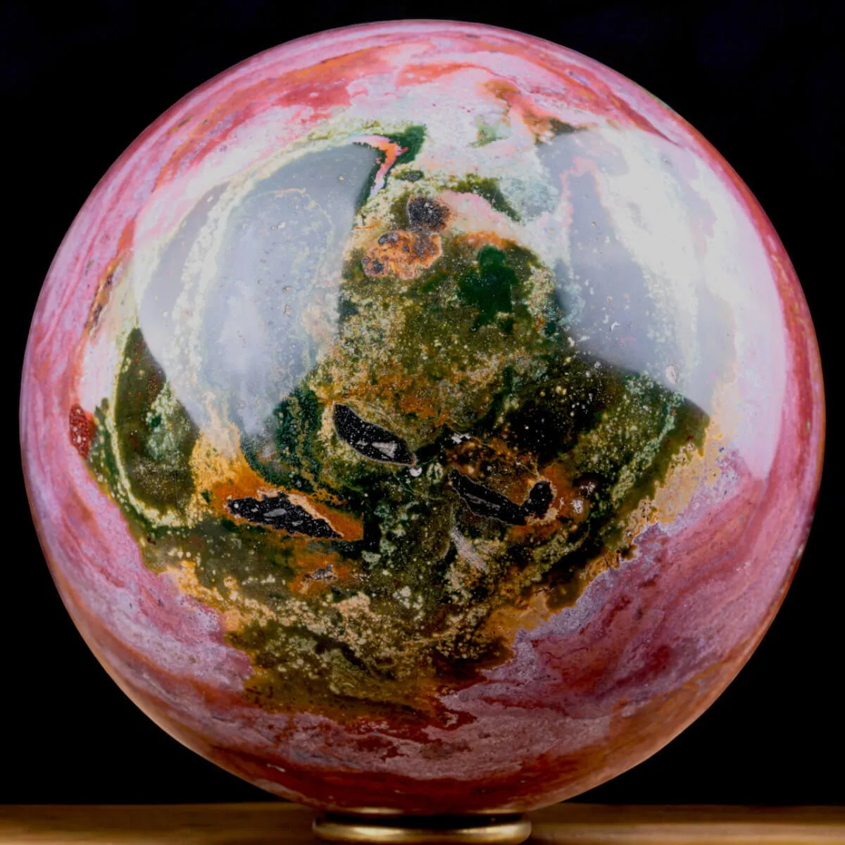 Sfera in Agata con Cristallizzazioni di Quarzo.
