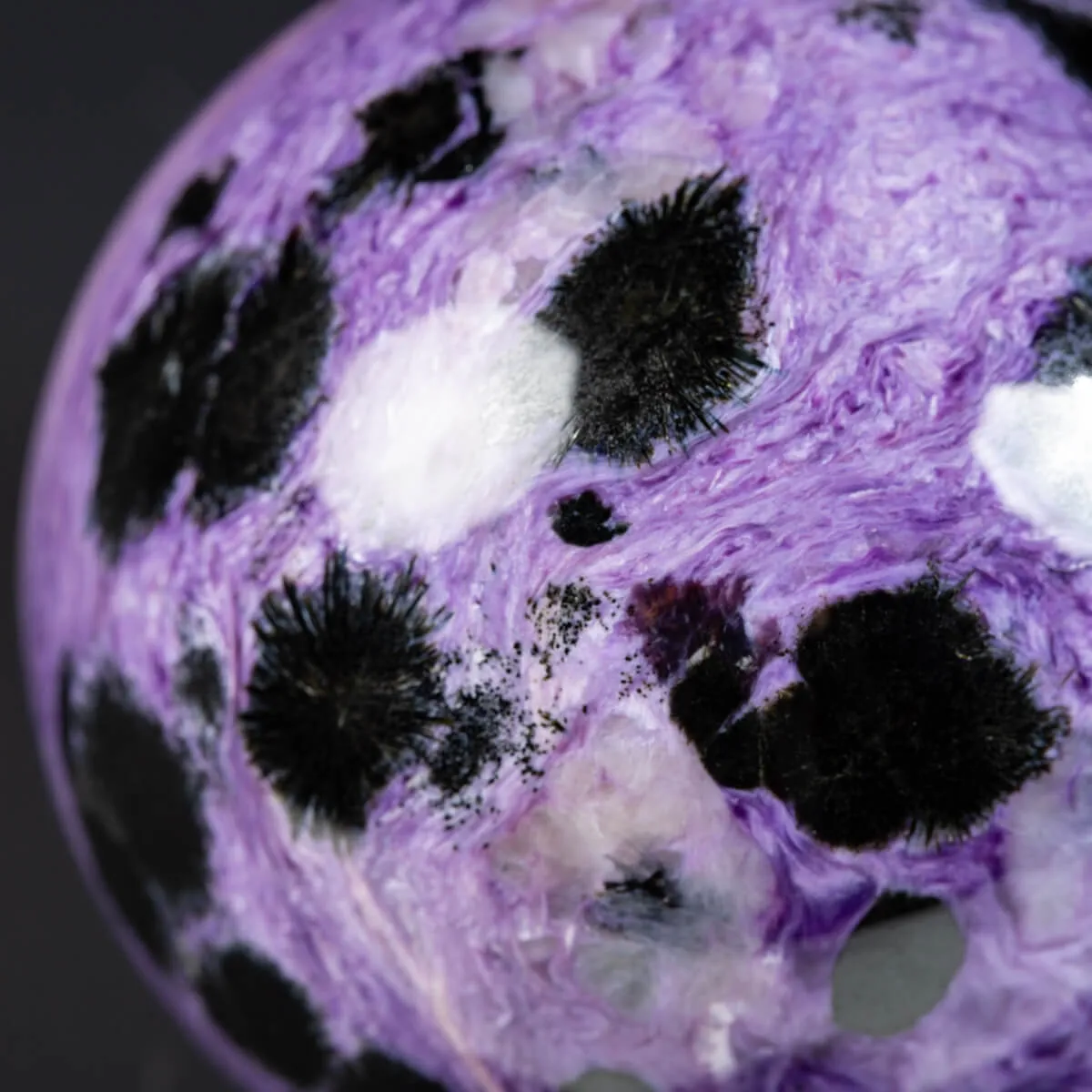 Sfera in Charoite
