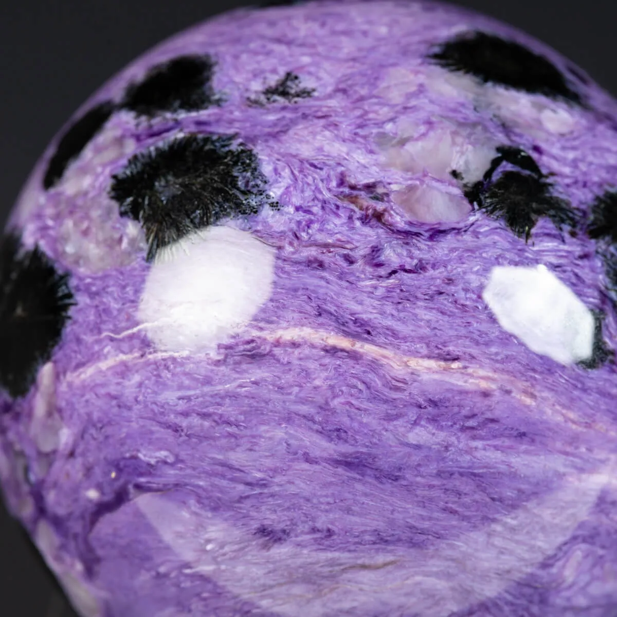 Sfera in Charoite