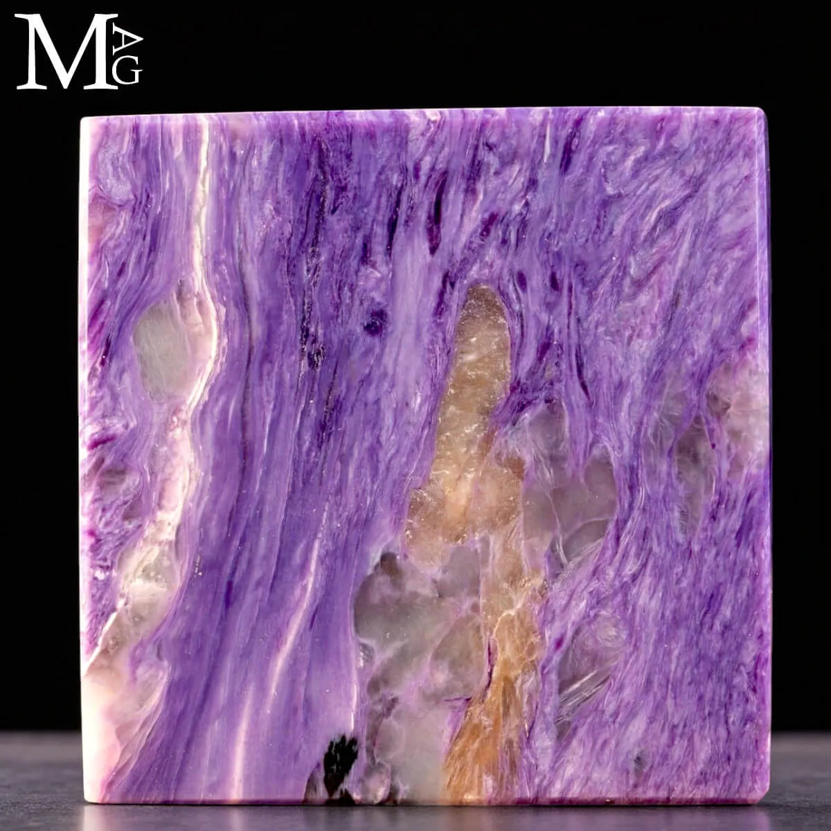 Cubo in Charoite , prima scelta