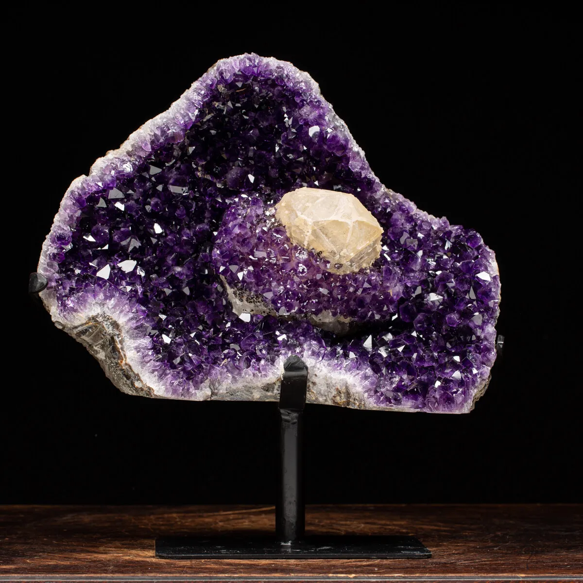 Geode Ametista con Calcite