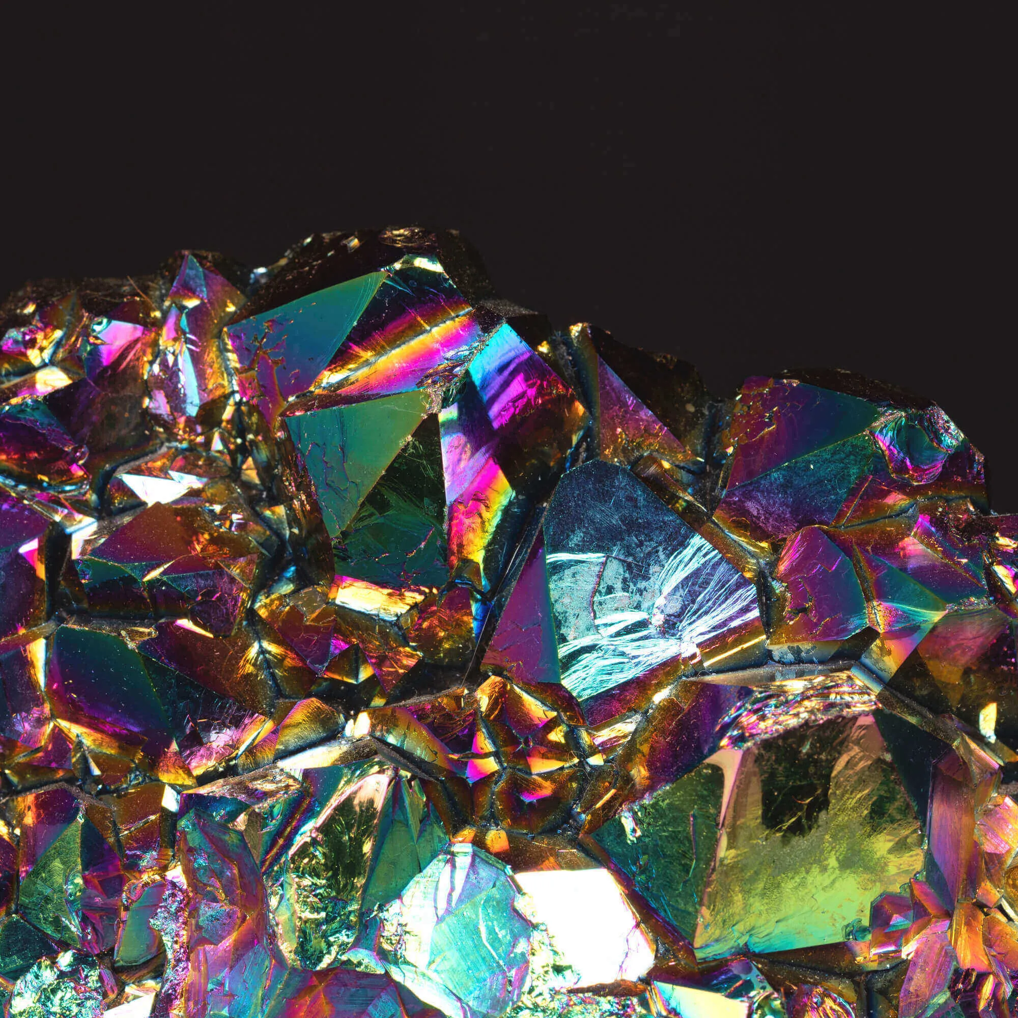 Drusa di Cristalli Electroplating – Titanio Arcobaleno.