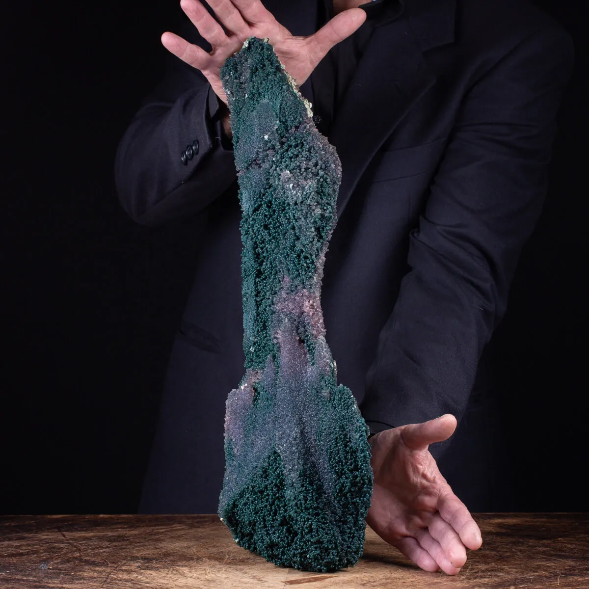 Formazione di Calcedonio Botroidale verde "Grape Agata"
